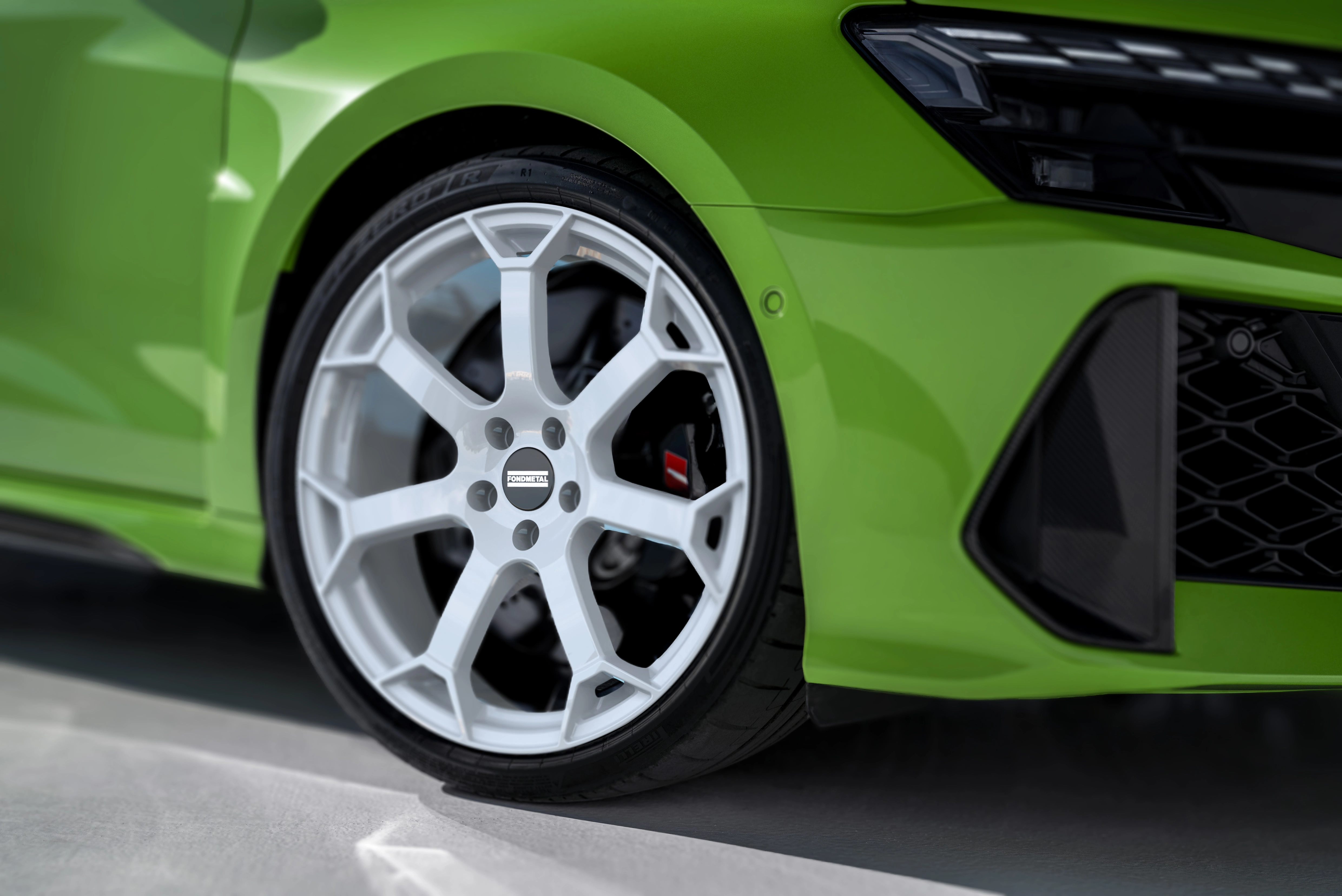 Fondmetal Inspired Zephyrus